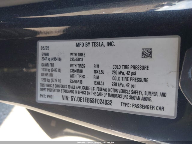 2025 TESLA MODEL 3 5YJ3E1EB6SF024032 Photo 8