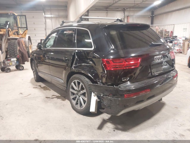 2017 AUDI Q7 WA1VAAF75HD029991 Photo 2
