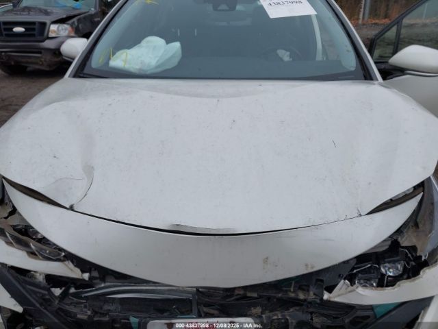 2017 TOYOTA PRIUS PRIME JTDKARFP5H3002304 Photo 9