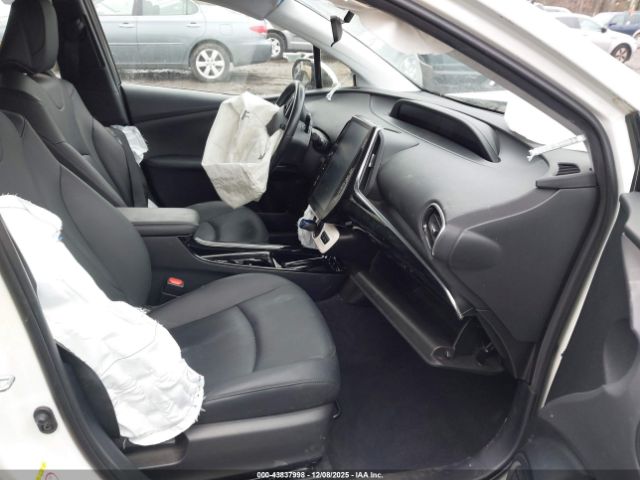 2017 TOYOTA PRIUS PRIME JTDKARFP5H3002304 Photo 4