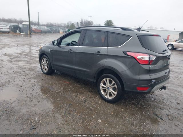 2018 FORD ESCAPE 1FMCU0GD2JUD48351 Photo 2