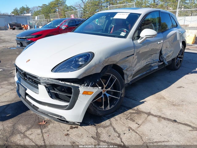 2023 PORSCHE MACAN WP1AA2A51PLB17830 Photo 1