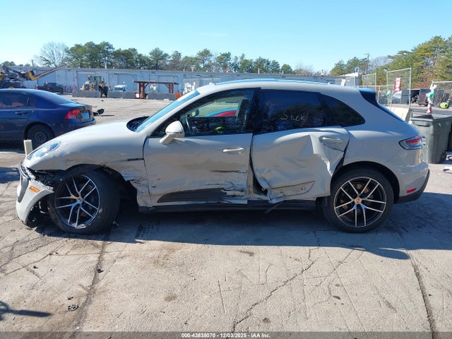 2023 PORSCHE MACAN WP1AA2A51PLB17830 Photo 5