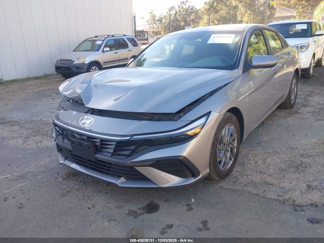 KMHLM4DJ0SU166974 Hyundai Elantra Hybrid Blue