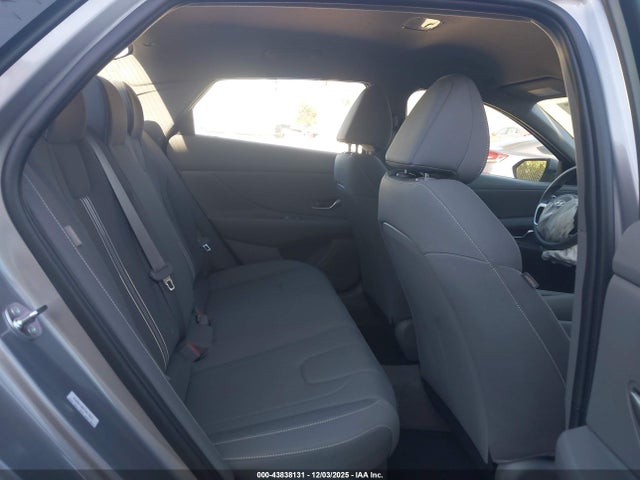 KMHLM4DJ0SU166974 Hyundai Elantra Hybrid Blue