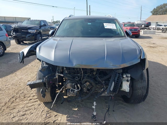 2018 Volkswagen Atlas 3.6l V6 Sel მანქანა იყიდება აუქციონზე, vin: 1V2ER2CA2JC521053, აუქციონის ნომერი: 43838163