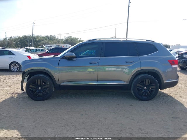 2018 Volkswagen Atlas 3.6l V6 Sel მანქანა იყიდება აუქციონზე, vin: 1V2ER2CA2JC521053, აუქციონის ნომერი: 43838163