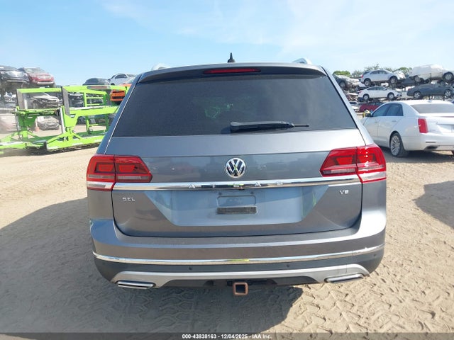 2018 Volkswagen Atlas 3.6l V6 Sel მანქანა იყიდება აუქციონზე, vin: 1V2ER2CA2JC521053, აუქციონის ნომერი: 43838163