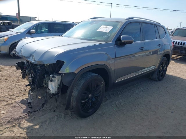2018 Volkswagen Atlas 3.6l V6 Sel მანქანა იყიდება აუქციონზე, vin: 1V2ER2CA2JC521053, აუქციონის ნომერი: 43838163