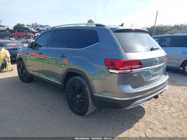 2018 Volkswagen Atlas 3.6l V6 Sel მანქანა იყიდება აუქციონზე, vin: 1V2ER2CA2JC521053, აუქციონის ნომერი: 43838163