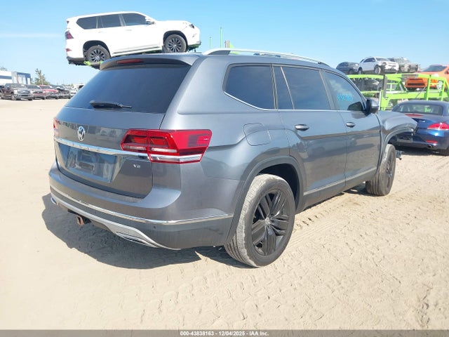 2018 Volkswagen Atlas 3.6l V6 Sel მანქანა იყიდება აუქციონზე, vin: 1V2ER2CA2JC521053, აუქციონის ნომერი: 43838163