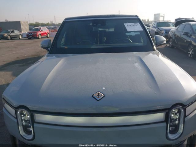 2023 RIVIAN R1S 7PDSGABA0PN019590 Photo 9