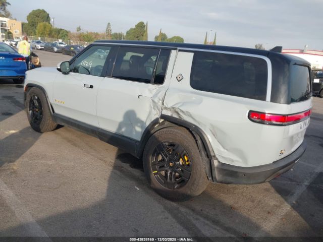 2023 RIVIAN R1S 7PDSGABA0PN019590 Photo 2