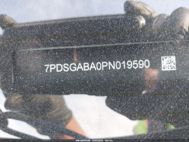 2023 RIVIAN R1S 7PDSGABA0PN019590 Photo 8