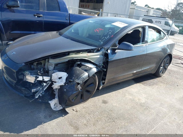 2025 TESLA MODEL 3 5YJ3E1EA9SF070106 Photo 1