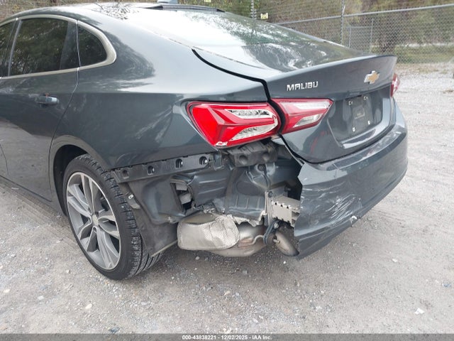 1G1ZD5ST5MF077412 Chevrolet Malibu Fwd Lt