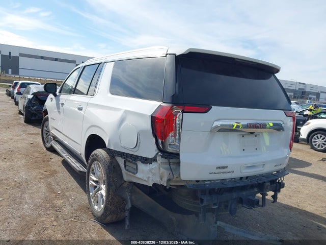 2022 GMC YUKON XL 1GKS1GKD7NR122084 Photo 2