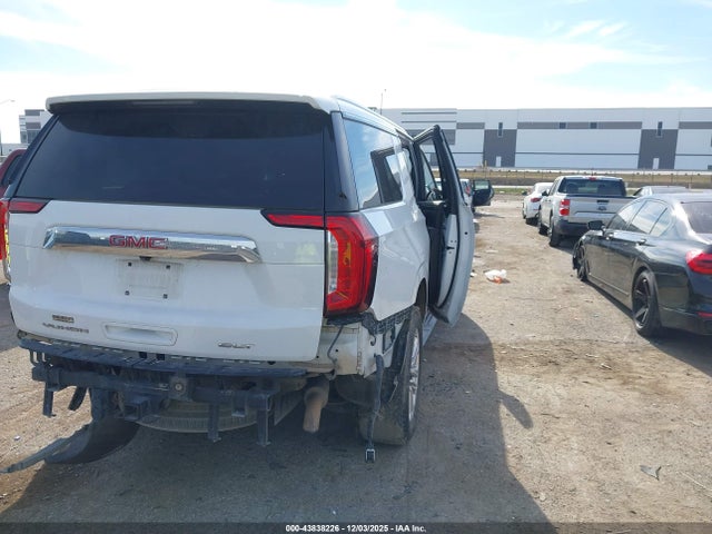 2022 GMC YUKON XL 1GKS1GKD7NR122084 Photo 3