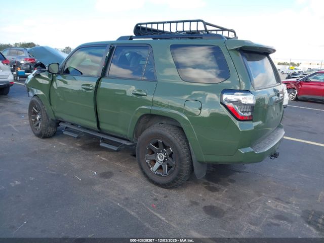 2022 TOYOTA 4RUNNER JTETU5JR8N6041424 Photo 2