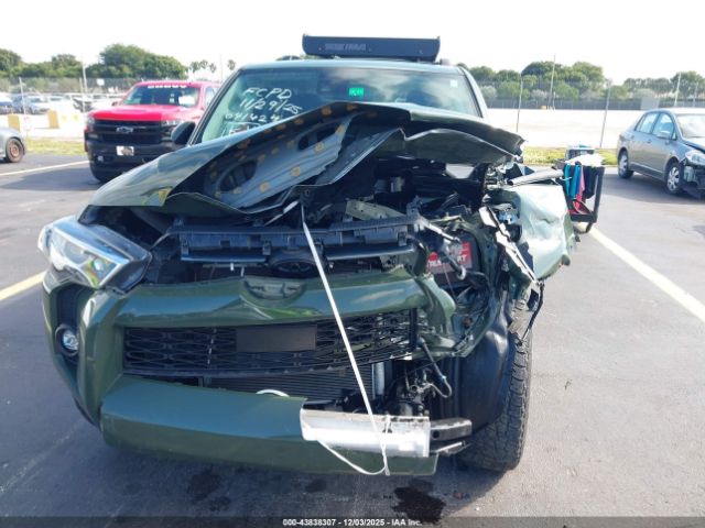 2022 TOYOTA 4RUNNER JTETU5JR8N6041424 Photo 5