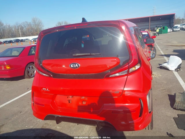 KNDJ63AU8L7046600 KIA Soul Gt-line