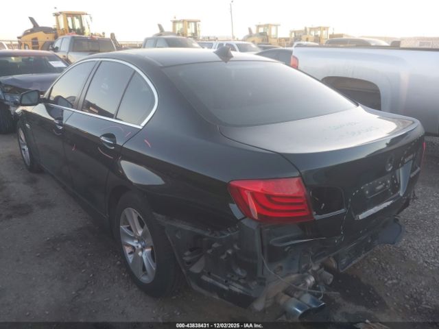 2013 BMW 528I WBAXG5C51DD231127 Photo 2