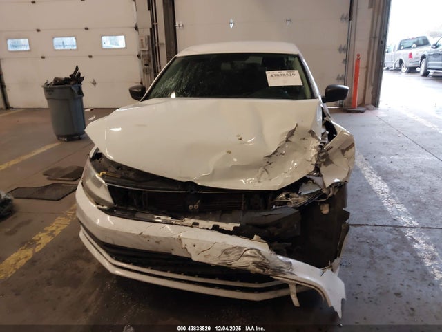 3VW267AJ6GM280731 Volkswagen Jetta 1.4t S
