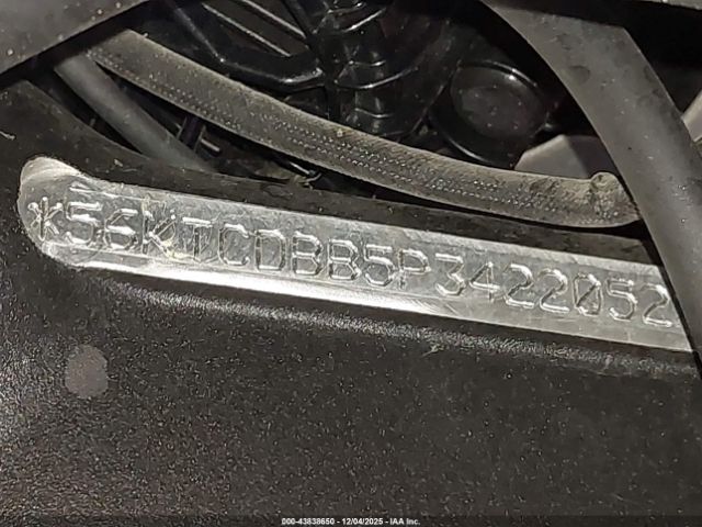 2023 INDIAN MOTORCYCLE CO. CHIEFTAIN 56KTCDBB5P3422052 Photo 9