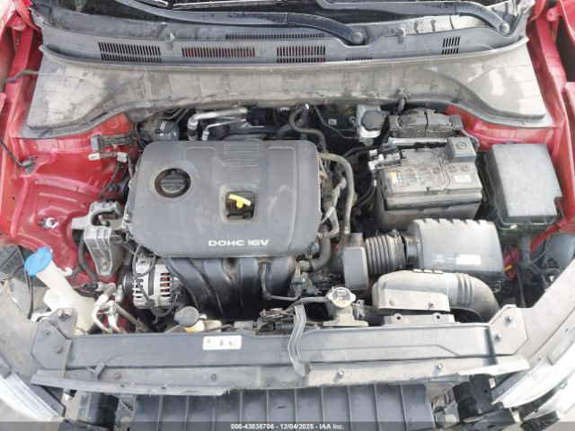 2018 HYUNDAI KONA KM8K62AA1JU178712 Photo 9