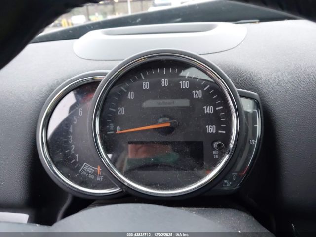 2018 MINI COUNTRYMAN WMZYT5C3XJ3D82392 Photo 6