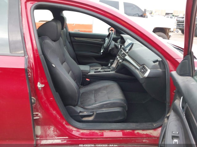 2019 HONDA ACCORD 1HGCV1F33KA143948 Photo 4