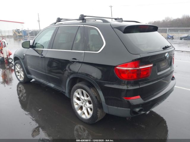 2013 BMW X5 5UXZV4C57D0B17380 Photo 2