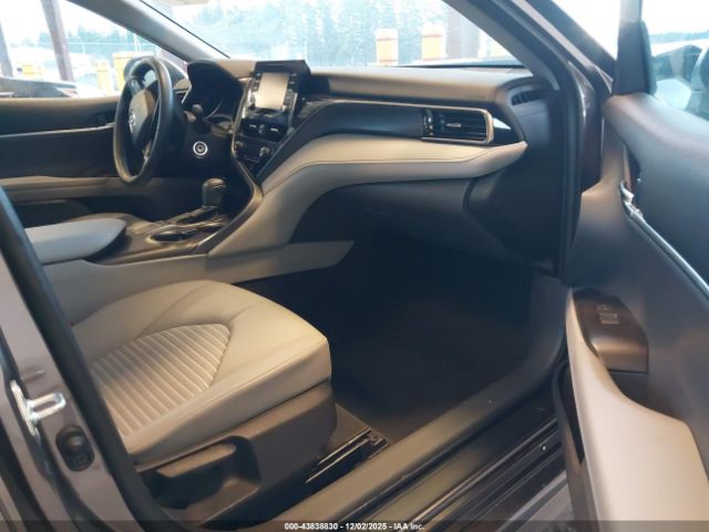2022 TOYOTA CAMRY 4T1G11AK5NU039714 Photo 4