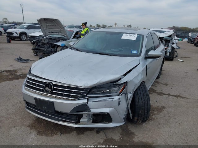 Продажа на аукционе авто 2017 Volkswagen Passat 1.8t Se, vin: 1VWGT7A37HC003928, номер лота: 43838834
