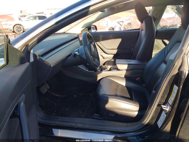 2019 TESLA MODEL 3 5YJ3E1EA4KF398825 Photo 4