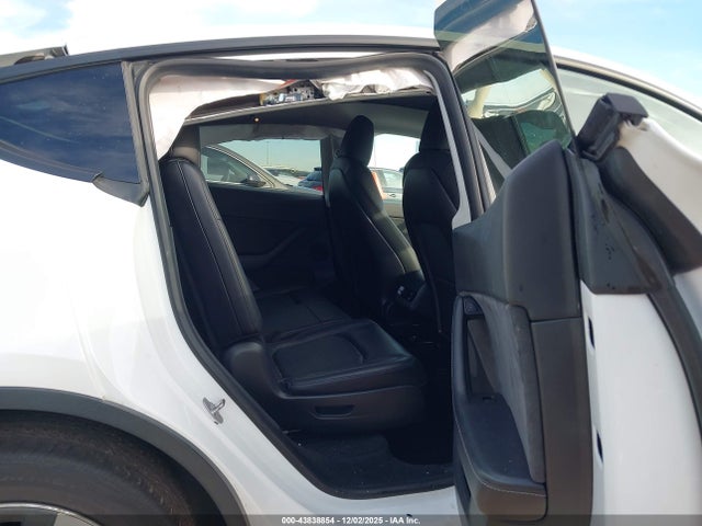 2021 TESLA MODEL Y 5YJYGAEE5MF299954 Photo 7