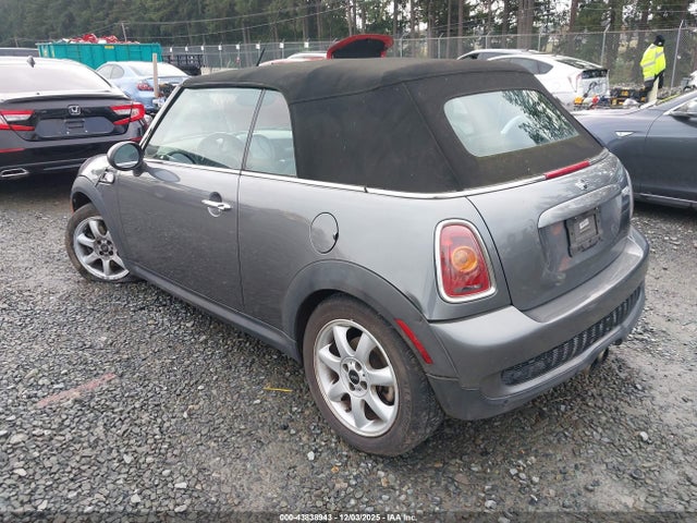 2010 MINI COOPER S WMWMS3C5XATZ85411 Photo 2