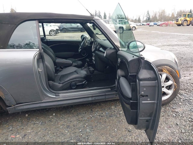 2010 MINI COOPER S WMWMS3C5XATZ85411 Photo 4