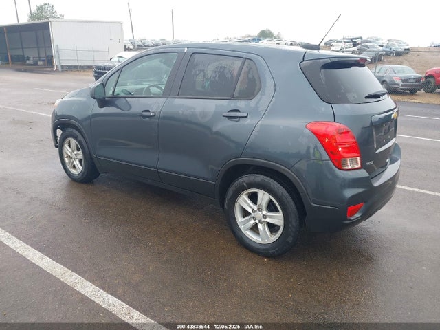 2022 CHEVROLET TRAX KL7CJKSM8NB517531 Photo 2