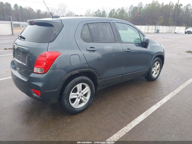 2022 CHEVROLET TRAX KL7CJKSM8NB517531 Photo 3