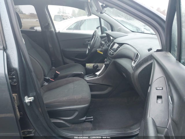 2022 CHEVROLET TRAX KL7CJKSM8NB517531 Photo 4