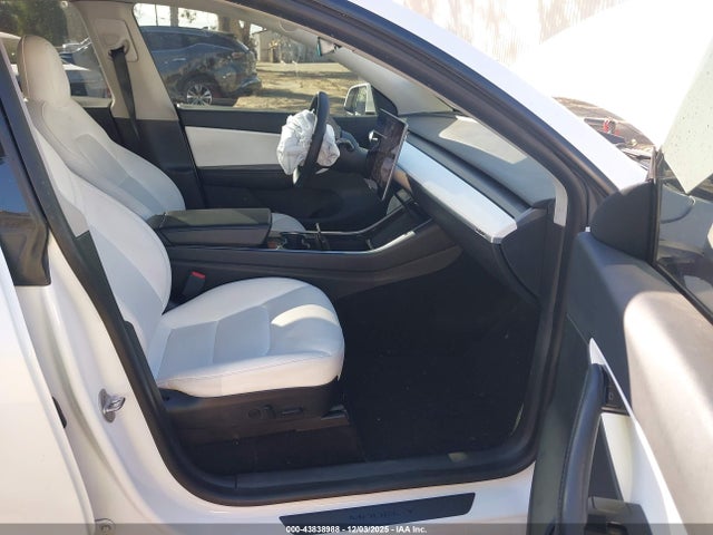 2020 TESLA MODEL Y 5YJYGDEE4LF056037 Photo 4