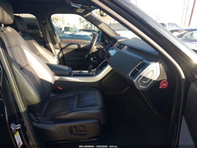 2018 LAND ROVER RANGE ROVER SPORT SALWG2RV0JA698727 Photo 4