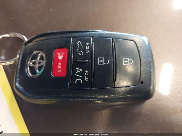 2024 TOYOTA BZ4X JTMABACA5RA072750 Photo 10