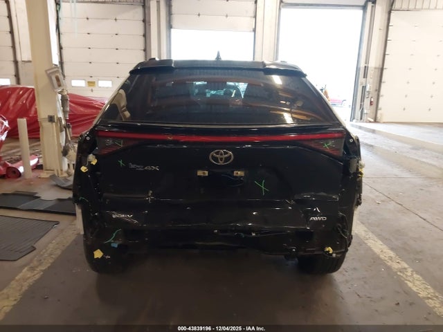 Toyota BZ4X XLE 2024 JTMABACA5RA072750 Image 17