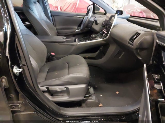 2024 TOYOTA BZ4X JTMABACA5RA072750 Photo 4