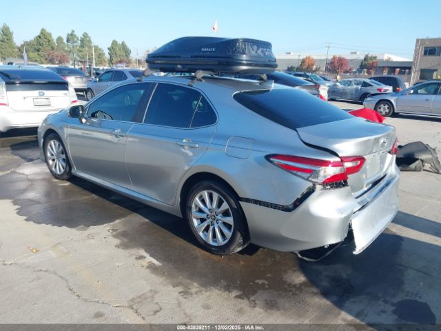 2020 TOYOTA CAMRY 4T1C11AK7LU971098 Photo 2