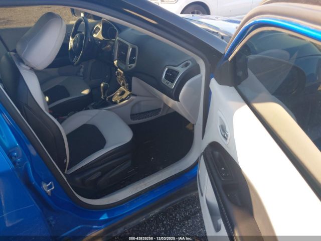 2018 JEEP COMPASS 3C4NJDBB3JT167790 Photo 4