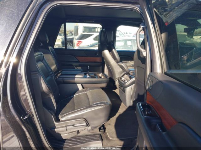 2019 LINCOLN NAVIGATOR L 5LMJJ3LT3KEL18122 Photo 7