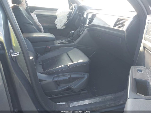 1V2JE2CA8NC229259 Volkswagen Atlas Cross Sport 3.6l V6 Se W/technology